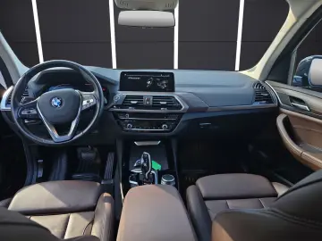 X3 xDrive20i xLine (EURO 6d)  LEDER Kamera Szhzg
