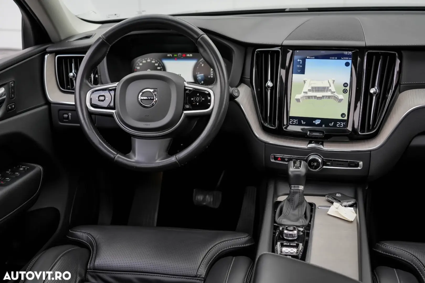 Volvo XC 60 D5 AWD Geartronic Inscription