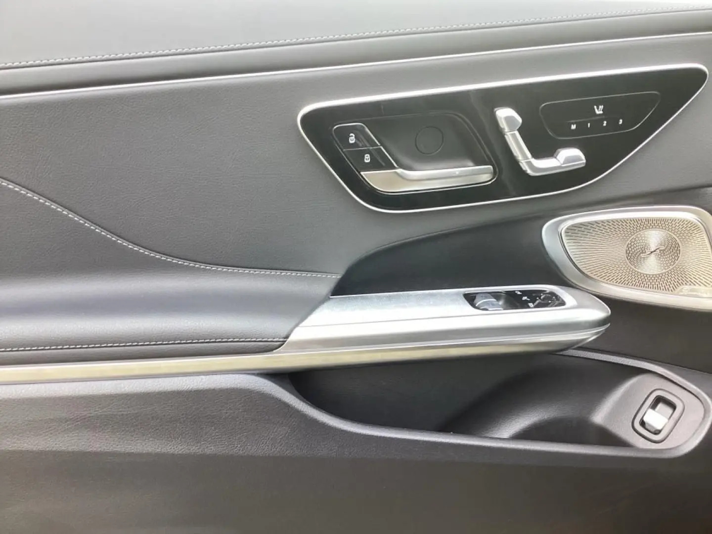 CLE 200  AMG MBUX  PANO 360  AHK HuD DISTRONIC
