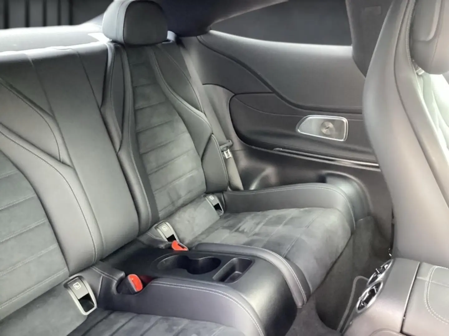 CLE 200  AMG MBUX  PANO 360  AHK HuD DISTRONIC