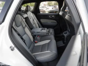 Volvo XC 60 Recharge T8 Twin Engine eAWD R-Design
