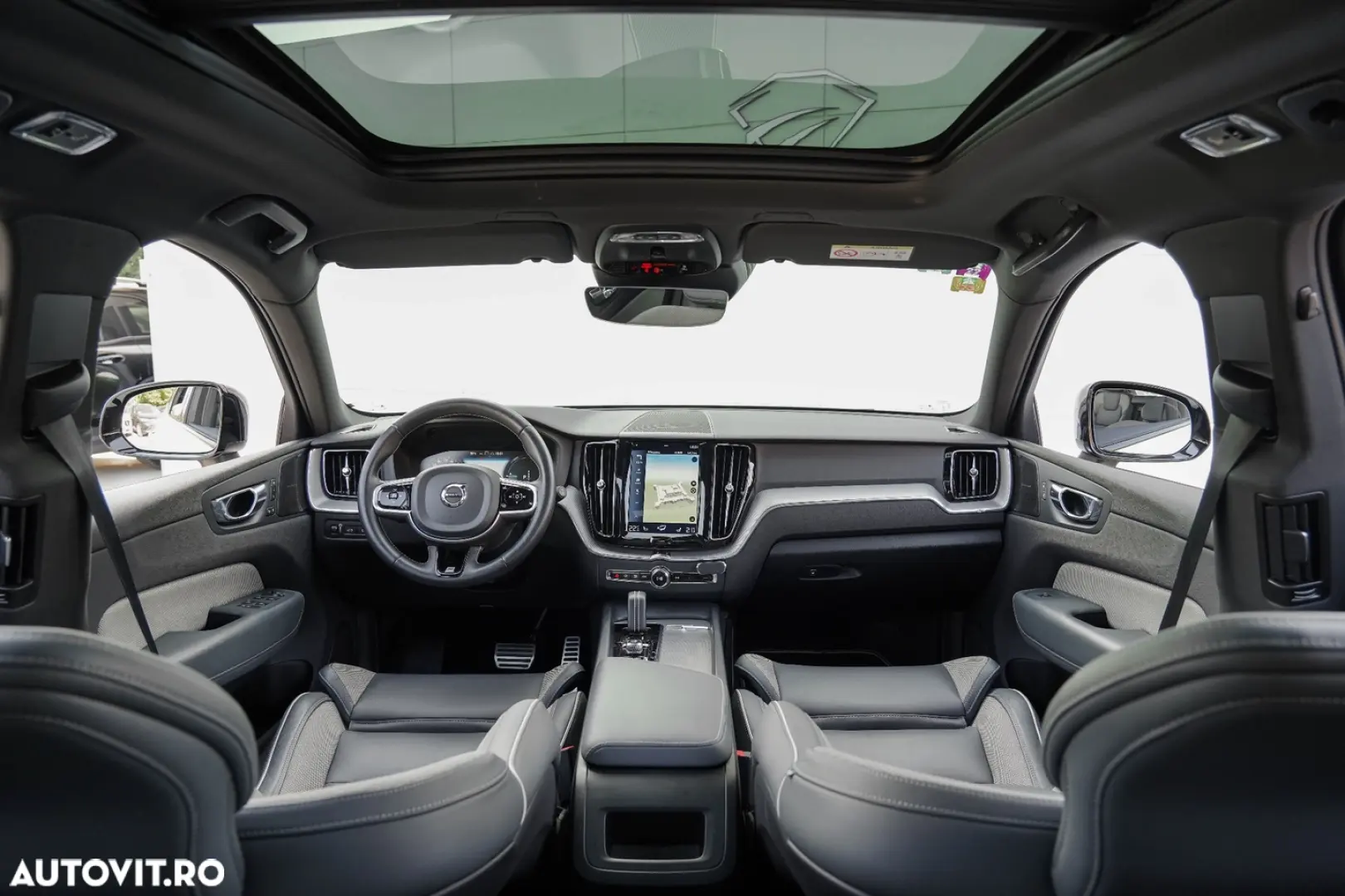 Volvo XC 60 Recharge T8 Twin Engine eAWD R-Design