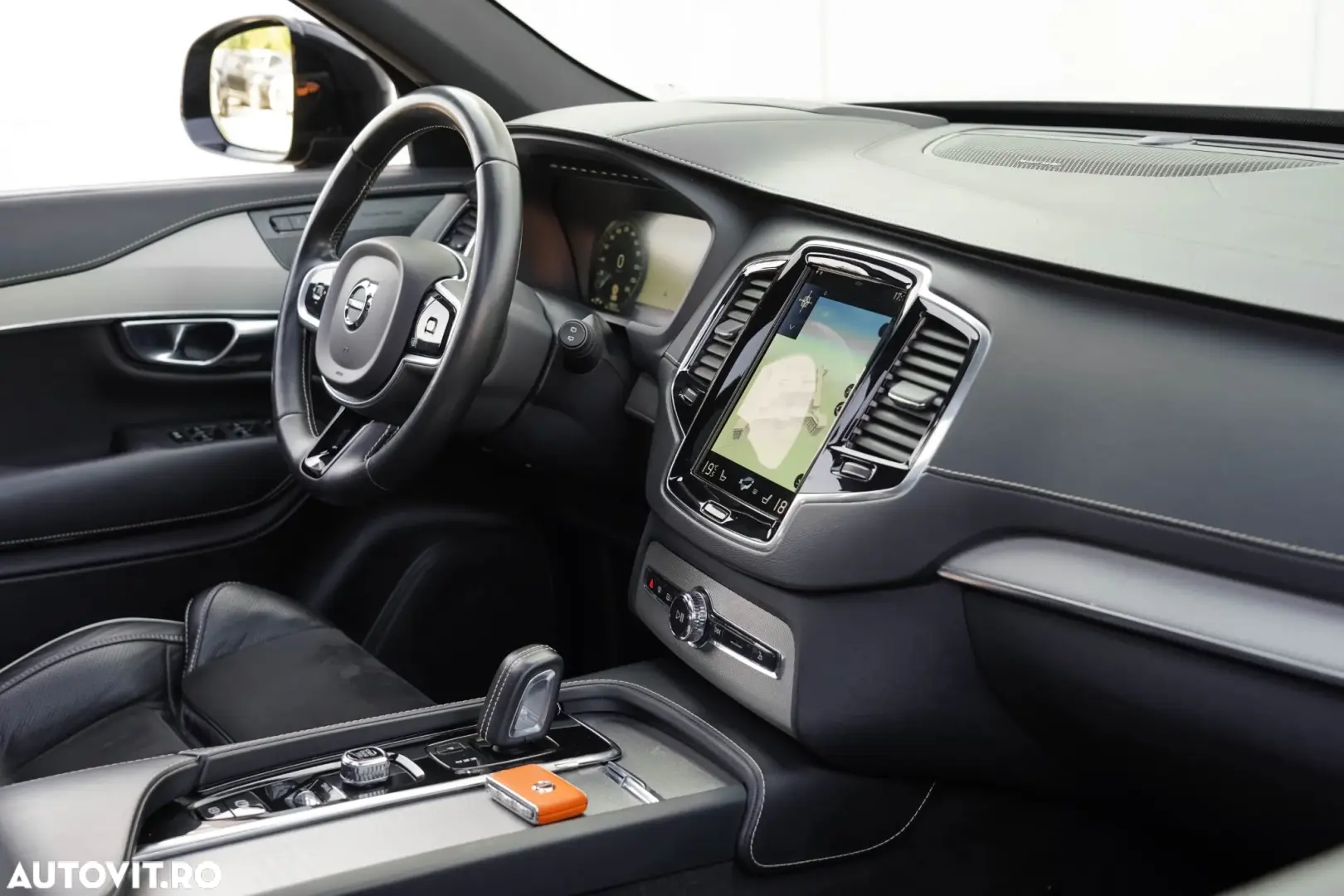 Volvo XC 90 Recharge T8 eAWD R-Design