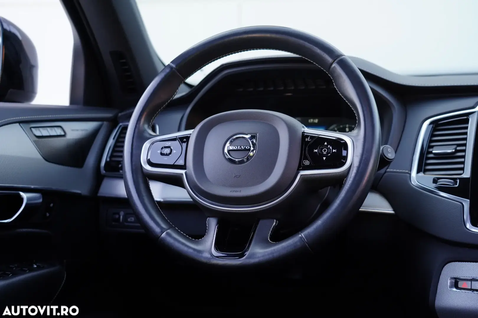 Volvo XC 90 Recharge T8 eAWD R-Design