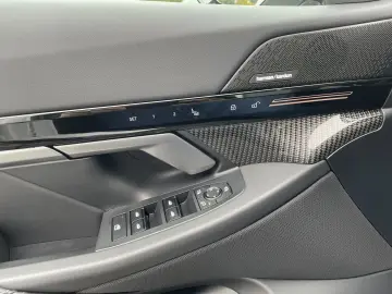 BMW 520i M Sport M Sportpaket Head-Up HiFi DAB