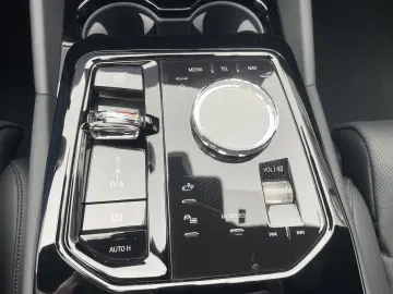 BMW 520i M Sport M Sportpaket Head-Up HiFi DAB