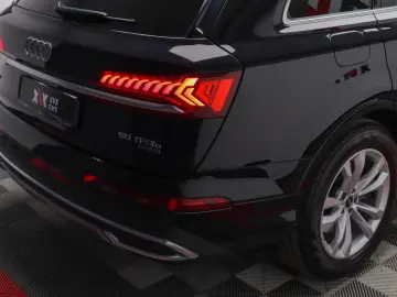Q7 55TFSIe Quattro Matrix Ambientale Cockpit HeadUp