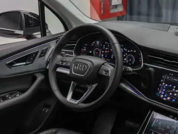 Q7 55TFSIe Quattro Matrix Ambientale Cockpit HeadUp
