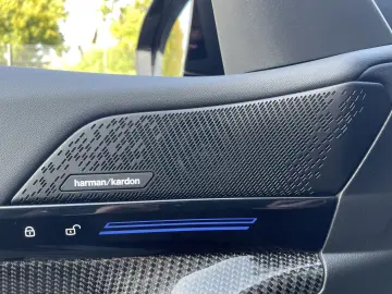 BMW 520i M Sport Pro    360  Panorama H&K.