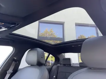 BMW 520i M Sport Pro    360  Panorama H&K.