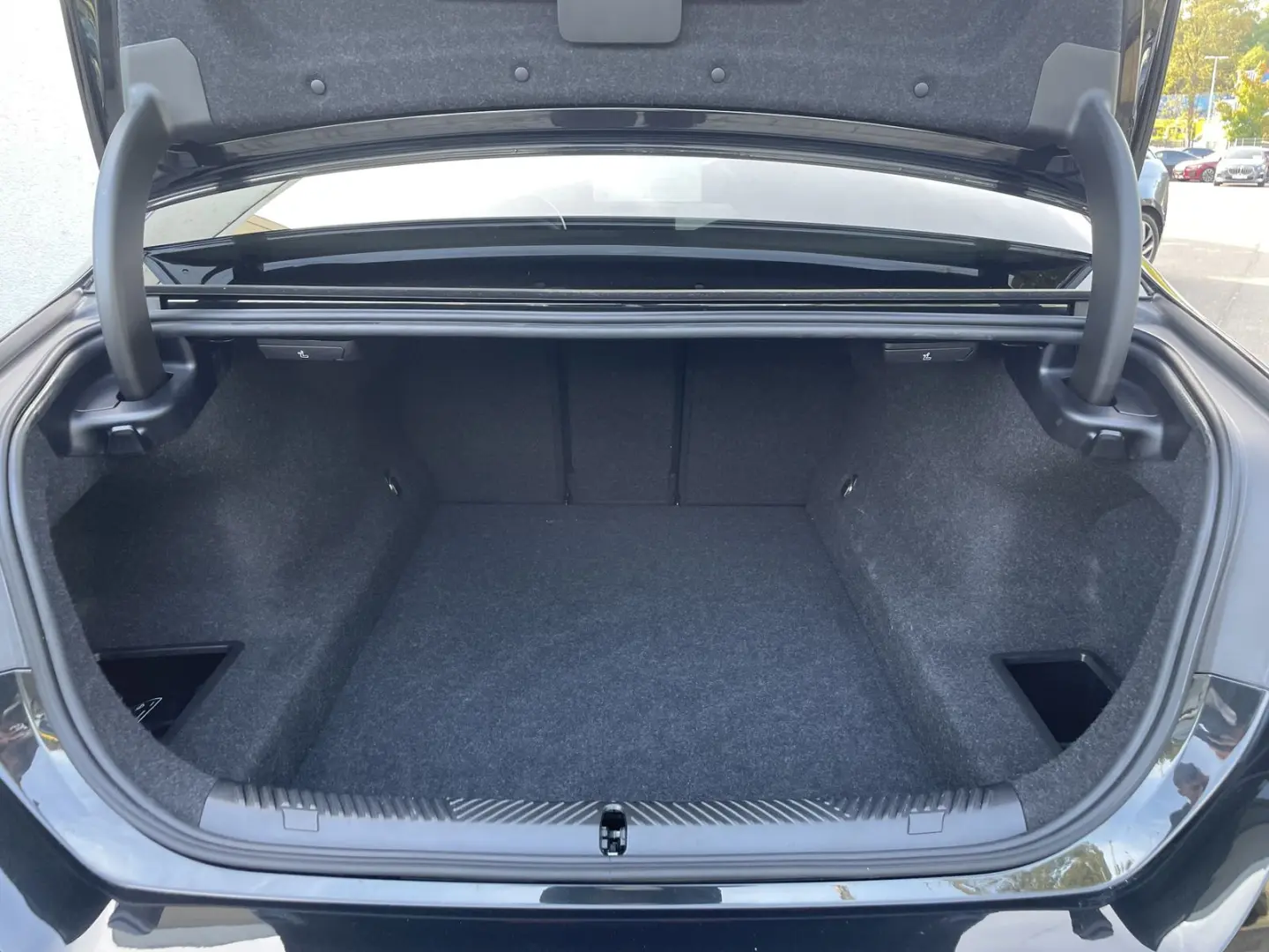 BMW 520i M Sport Pro    360  Panorama H&K.