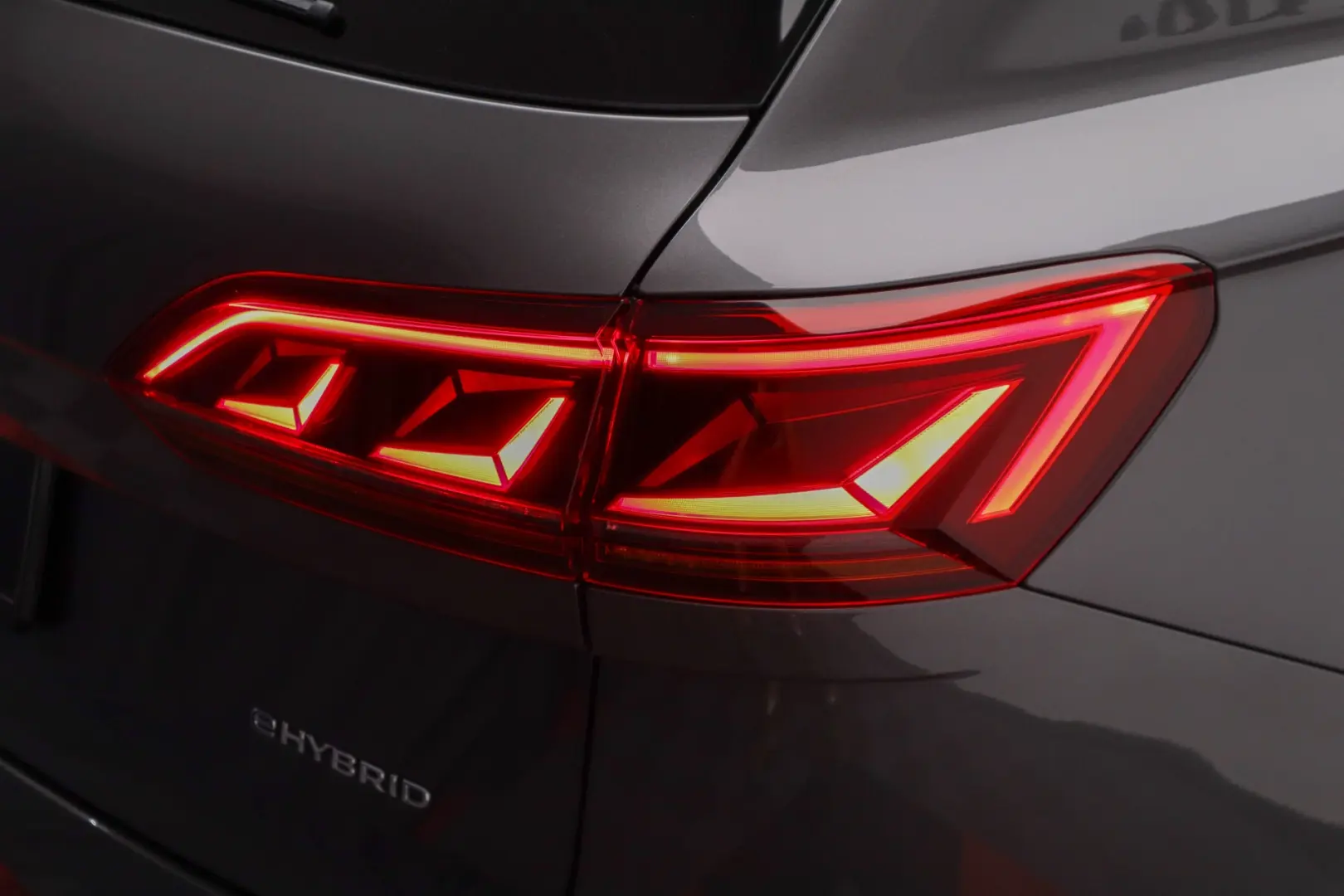 Touareg eHybrid Masaj Ventilatie Panoramic IQ Light