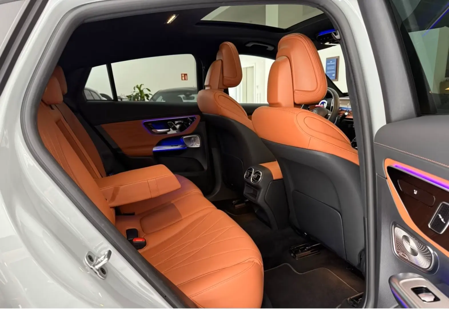 GLC 300 Coupe 4Matic AMG Pano.Head-Up.AHK.Kamera