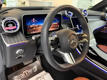 GLC 300 Coupe 4Matic AMG Pano.Head-Up.AHK.Kamera