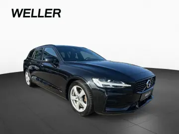 V60 B4 Plus Dark  AHK Kamera ACC LED Navi DAB