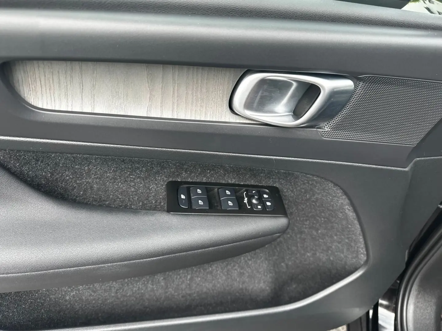 XC 40 T4 Inscription Plug in AHK Leder 19  Kam