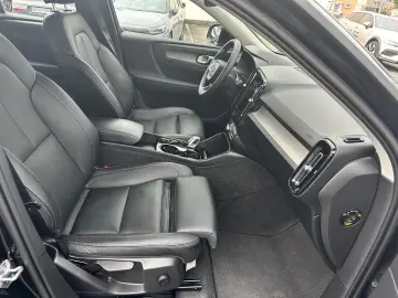 XC 40 T4 Inscription Plug in AHK Leder 19  Kam