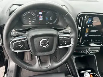 XC 40 T4 Inscription Plug in AHK Leder 19  Kam