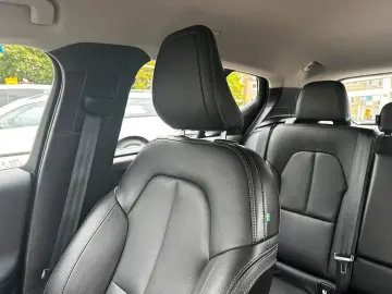 XC 40 T4 Inscription Plug in AHK Leder 19  Kam