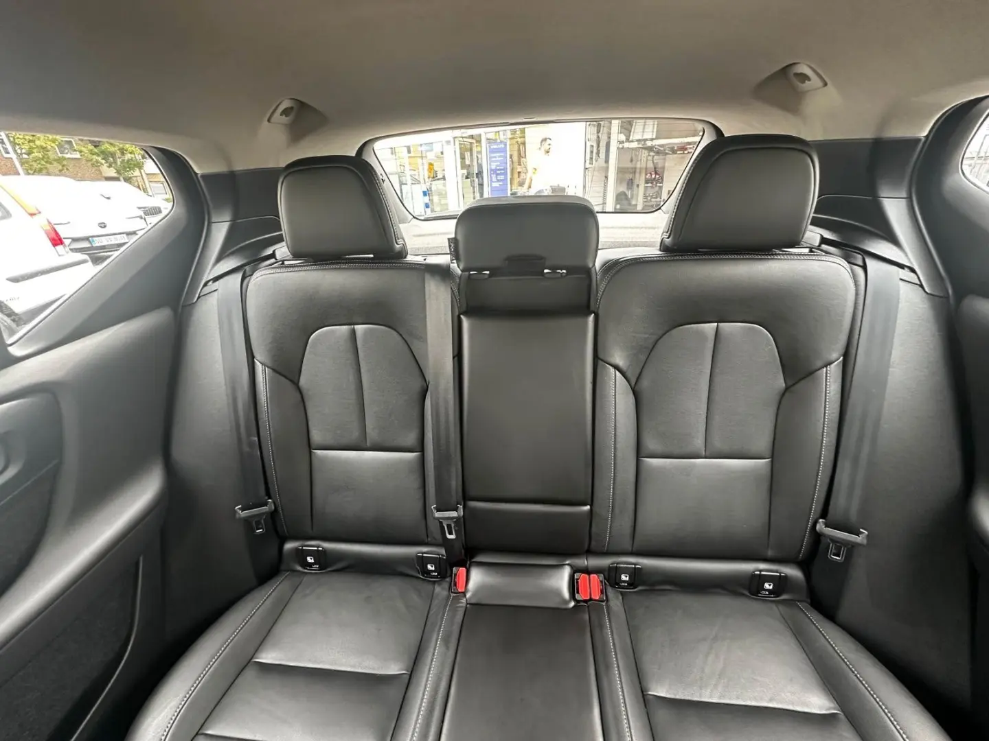 XC 40 T4 Inscription Plug in AHK Leder 19  Kam