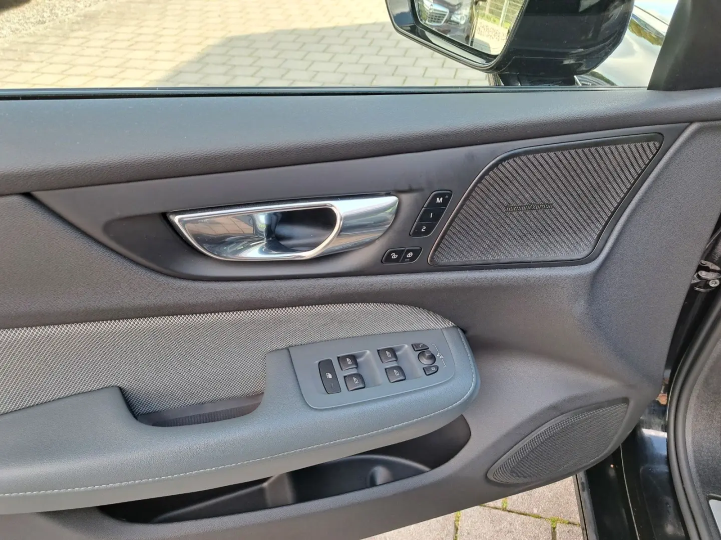 S60 Lim. R Design  Navi-LED-Sport