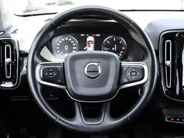 XC40 Inscription 2WD D3 EU6d-T StandHZG Navi Led