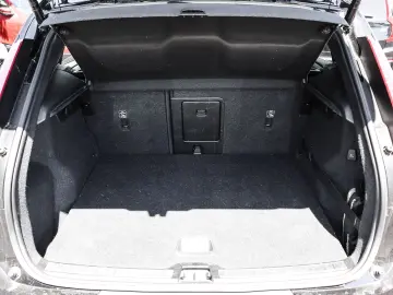XC40 Inscription 2WD D3 EU6d-T StandHZG Navi Led