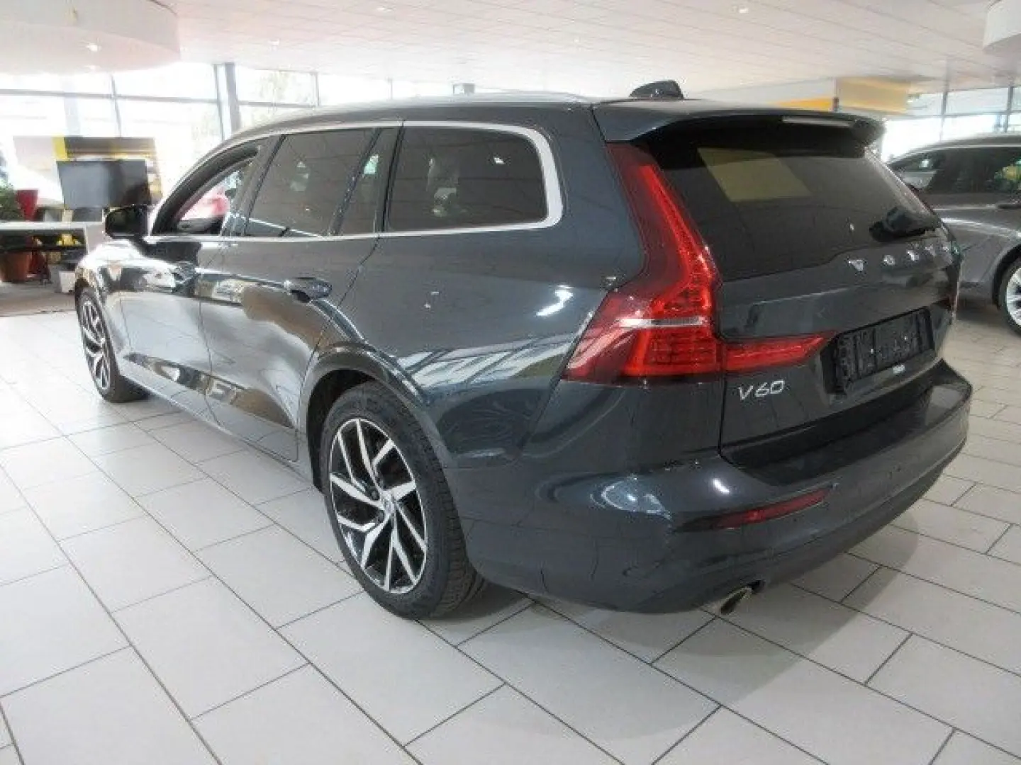 V60 T4 LED SHZ LEDER R´CAM SOUNDSYSTEM