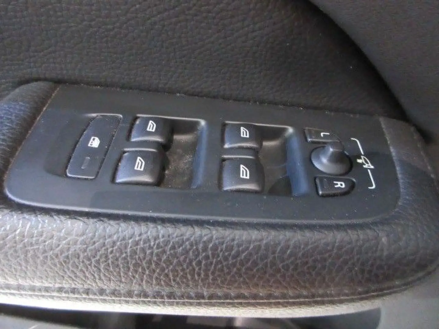 V60 T4 LED SHZ LEDER R´CAM SOUNDSYSTEM