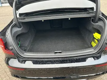 S60 Lim. Plus Dark Recharge Plug-In Hybrid AWD