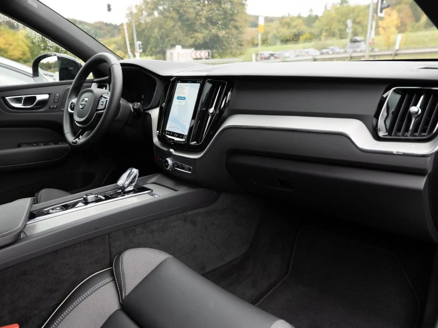 XC60 T6 Plus Black Edition Recharge AWD AHK PANO