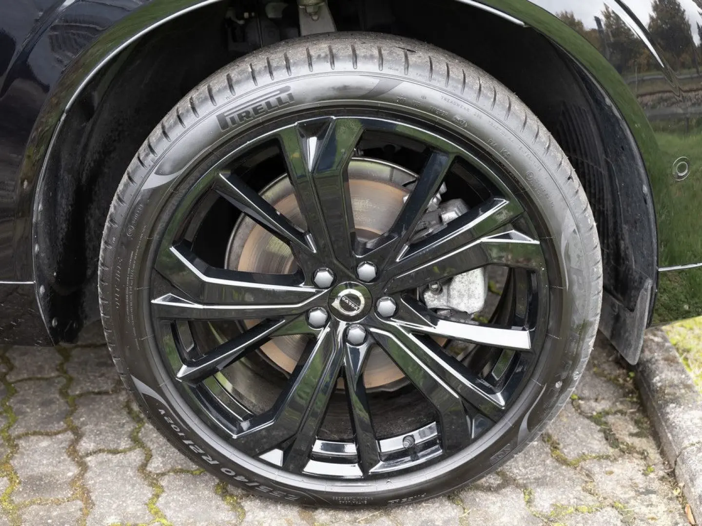 XC60 T6 Plus Black Edition Recharge AWD AHK PANO