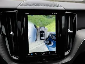 XC60 T6 Plus Black Edition Recharge AWD AHK PANO