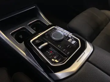 BMW 750 e xDrive ventilatie  masaj  panoramic