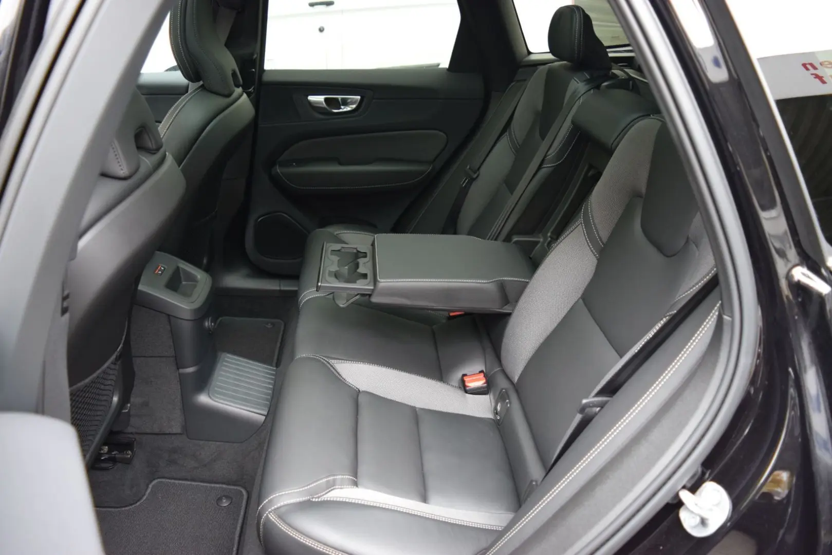 XC60 T6 Plus Black Edition Head-Up 360 Pano H&K