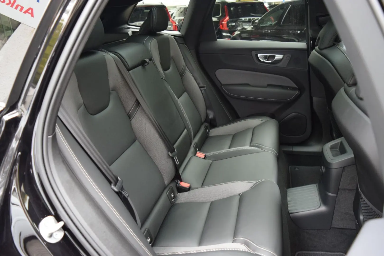 XC60 T6 Plus Black Edition Head-Up 360 Pano H&K