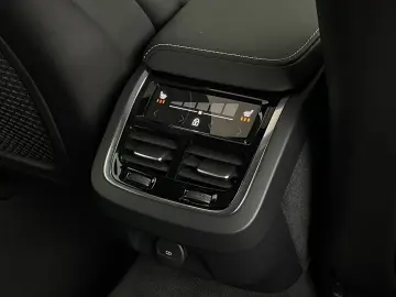 S60 ULTIMATE DARK AWD 360  KAMERA LED HARMAN
