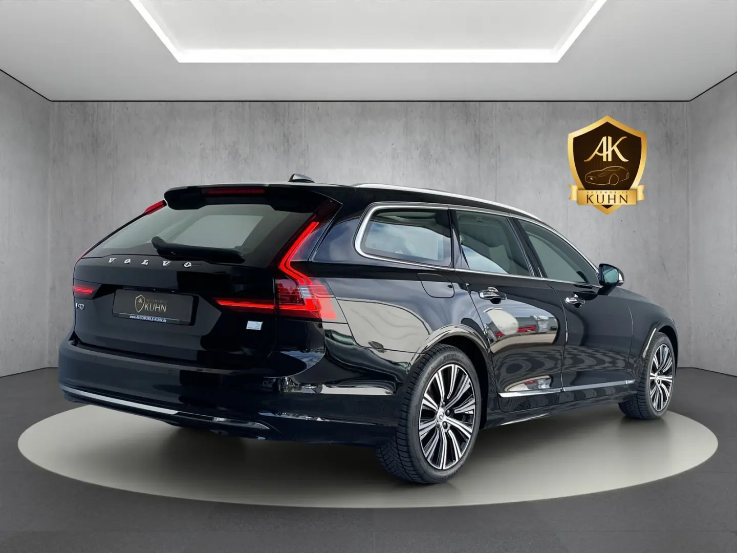 V90 Inscription Recharge Plug-In Hybrid AWD