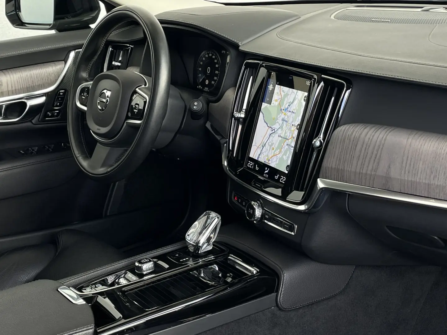 V90 Inscription Recharge Plug-In Hybrid AWD