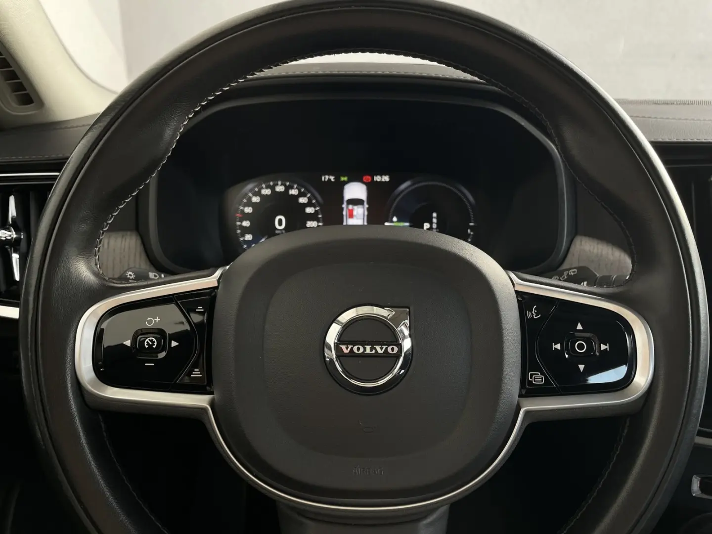 V90 Inscription Recharge Plug-In Hybrid AWD