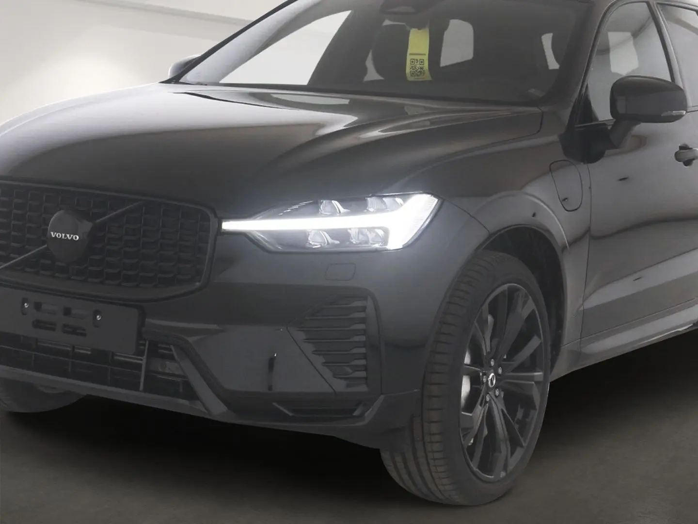 XC60 T6 Plus Black Edition Recharge Plug-In Hybr
