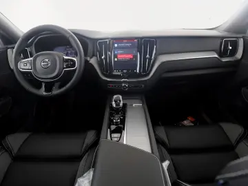 XC60 T6 Plus Black Edition Recharge Plug-In Hybr