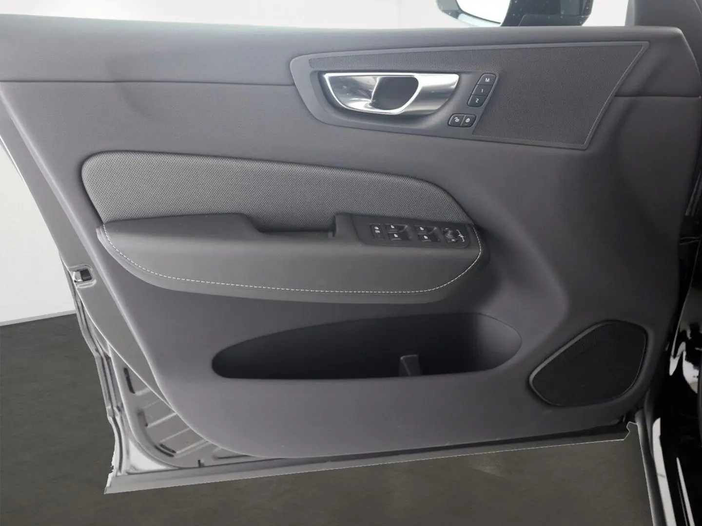 XC60 T6 Plus Black Edition Recharge Plug-In Hybr