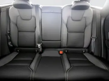 XC60 T6 Plus Black Edition Recharge Plug-In Hybr