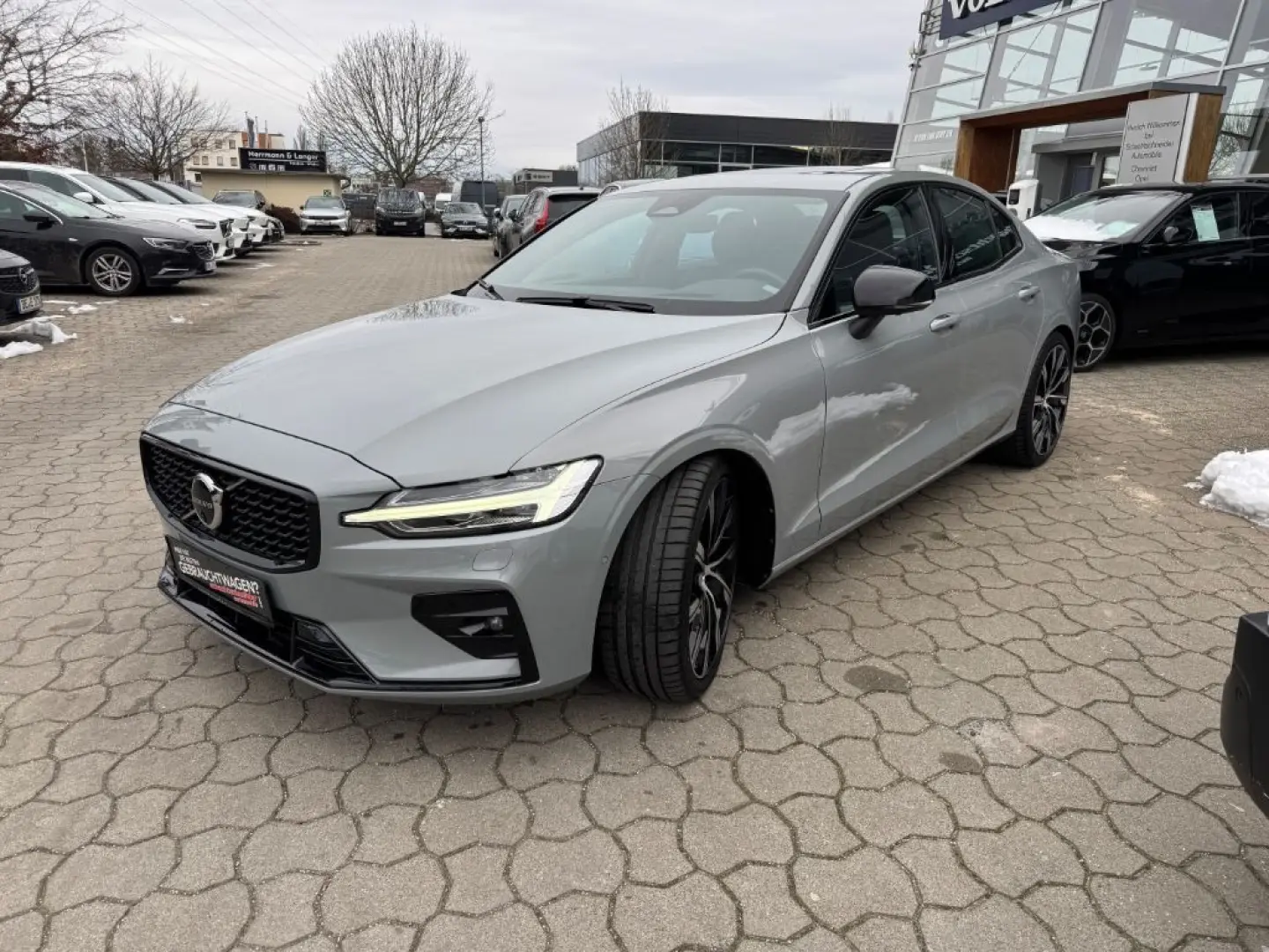 S60 B5 B AWD Ultimate Dark 360 Pano Standheiz