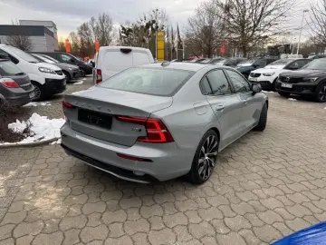 S60 B5 B AWD Ultimate Dark 360 Pano Standheiz
