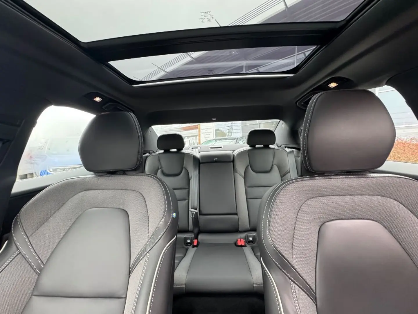S60 B5 B AWD Ultimate Dark 360 Pano Standheiz