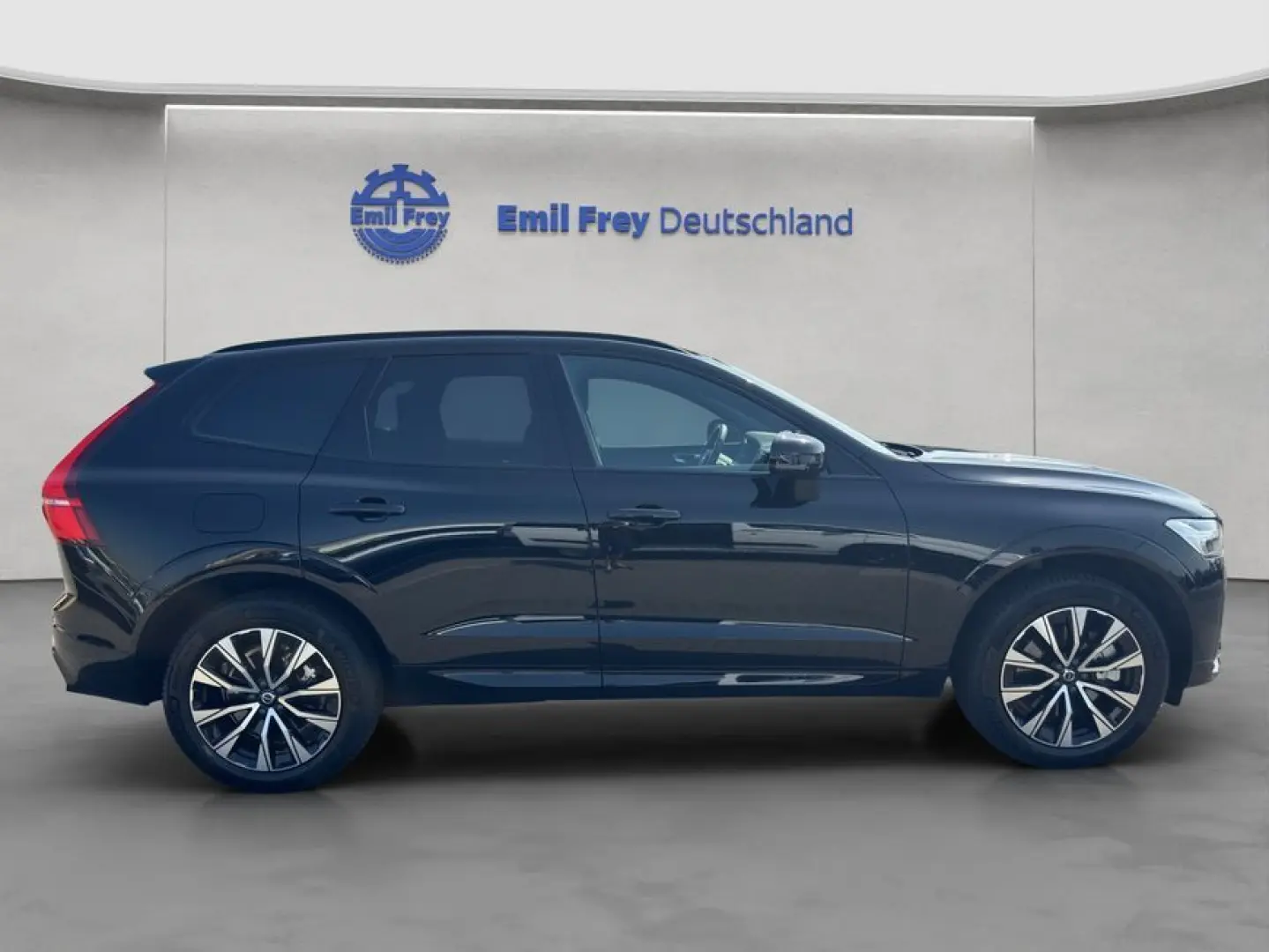 XC60 B5 B AWD Plus Dark