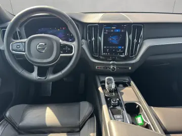 XC60 B5 B AWD Plus Dark