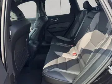 XC60 B5 B AWD Plus Dark